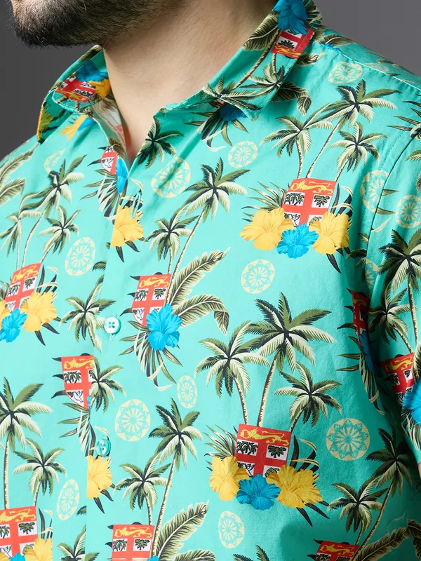 Green_Cotton_Men’s_Half_Sleeves_Tropical_Print_Casual_Shirt
