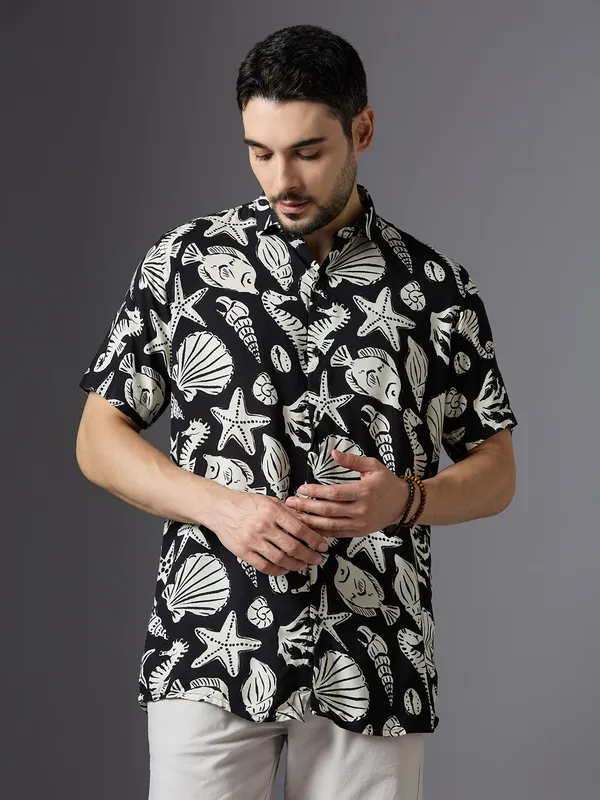 Stylekart_Mens_Regular_Fit_Shirt
