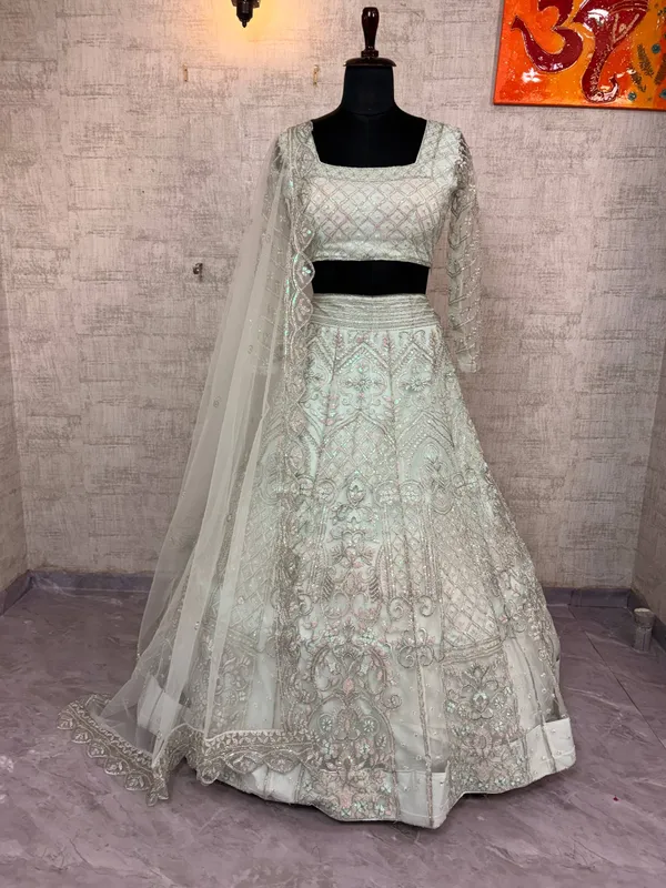 Elegant_Off-White_Embellished_Lehenga_Choli_Set_With_Dupatta