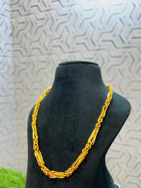 Golden_Alloy_Premium_Chain_For_Men