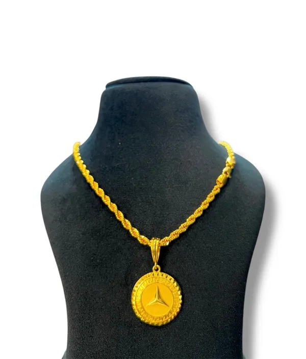 Golden_Alloy_And_Gold_Plated_Premium_Chain_For_Men