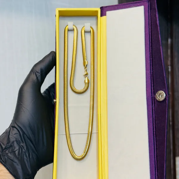 Golden_Alloy_And_Gold_Plated_Premium_Chain_For_Men