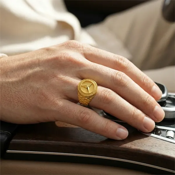 Golden_Alloy_Premium_Ring_With_Chain_For_Men