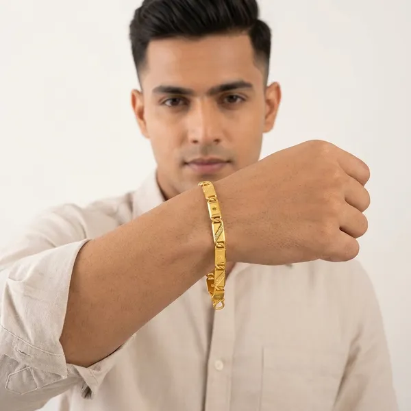 Golden_Alloy_And_Gold_Plated_Premium_Bracelet_For_Men