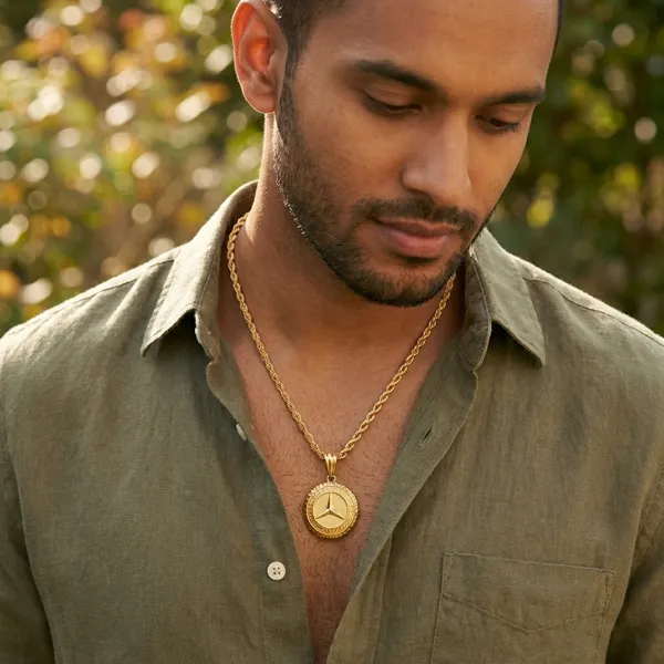 Golden_Alloy_And_Gold_Plated_Premium_Chain_For_Men