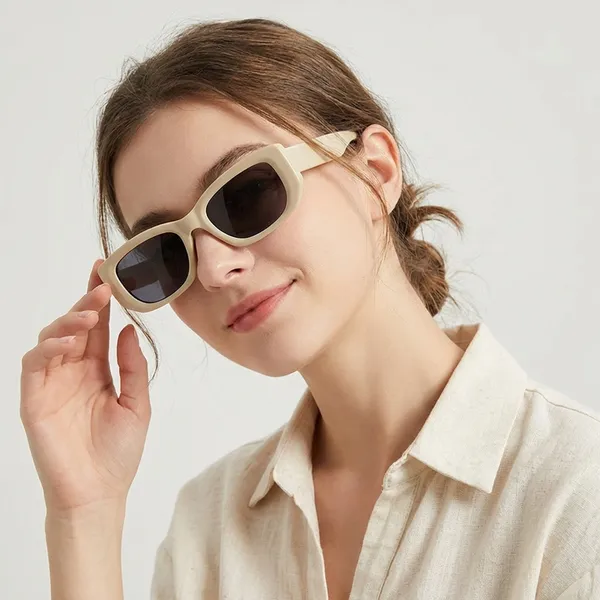 Retro_Square_Sunglasses_for_Women