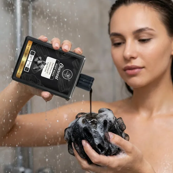 Charcoal_Body_Wash_For_Deep_Cleansing_-_300_Ml