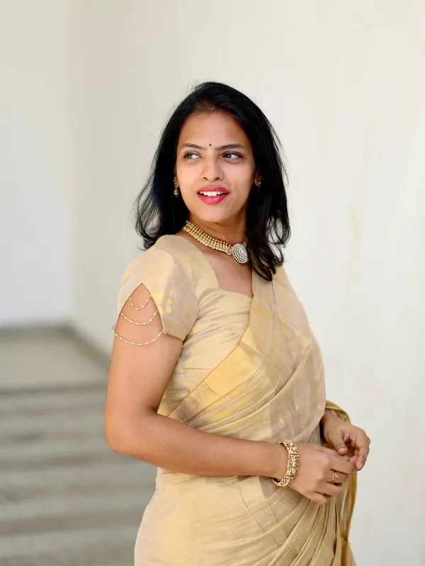 Off_White_Tissue_Silk_Kasavu_Zari_Border_Tassel_Pallu_Saree_For_Women