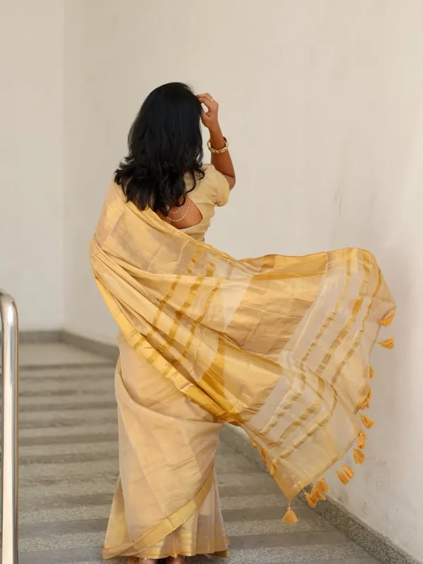 Off_White_Tissue_Silk_Kasavu_Zari_Border_Tassel_Pallu_Saree_For_Women
