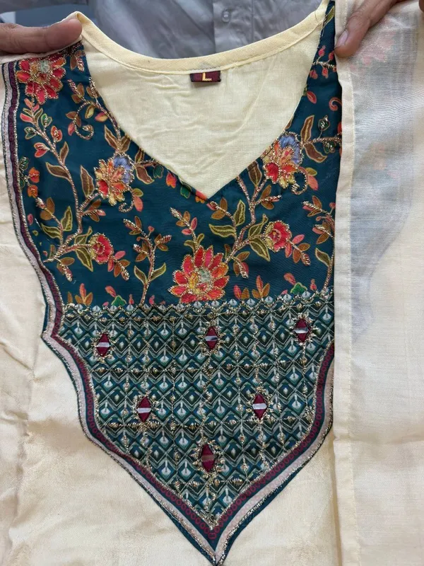 Cream_Banarasi_Woven_Straight_Suit_Set_With_Jacquard_Dupatta_For_Women