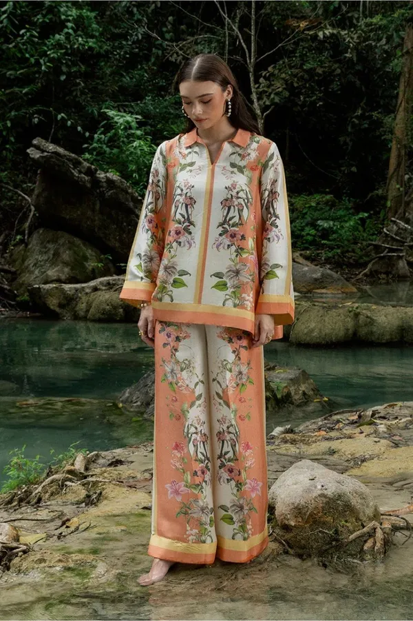 White_Cotton_Slub_Floral_Printed_V-Neck_Tunic_Trouser_Co-Ord_Set_For_Women