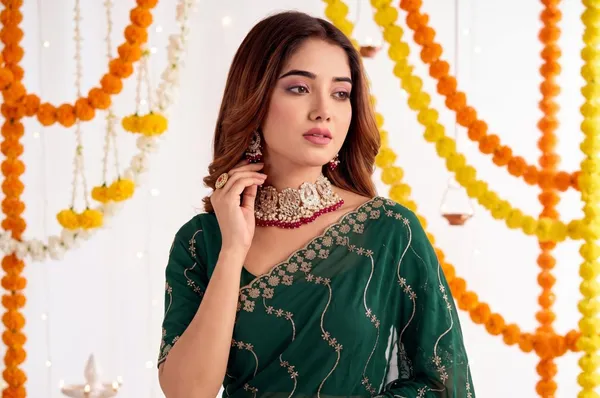 Green_Star_Georgette_Embroidered_Leriya_Saree_For_Women