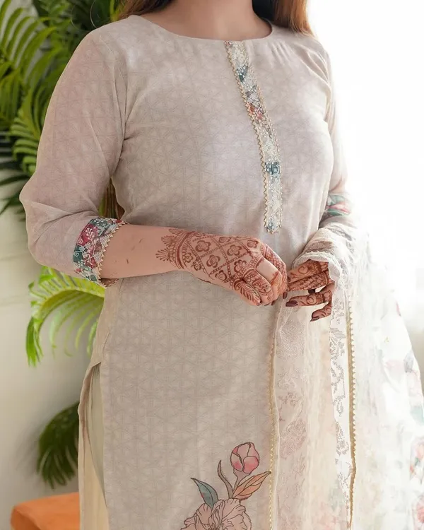 Off_White_Lilan_Floral_Printed_Straight_Suit_Set_For_Women