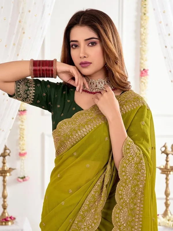 Lime_Georgette_Embroidered_Buti_Saree_For_Women