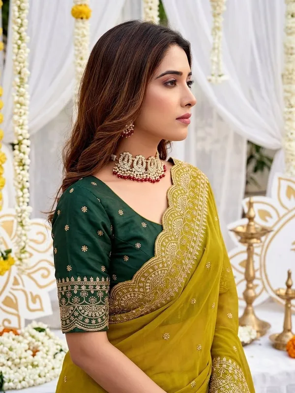 Lime_Georgette_Embroidered_Buti_Saree_For_Women