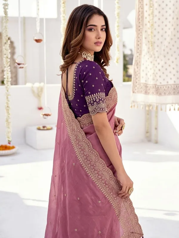 Rose_Pink_Georgette_Embroidered_Buti_Saree_For_Women