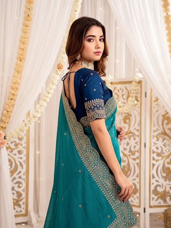 Teal_Georgette_Embroidered_Buti_Saree_For_Women