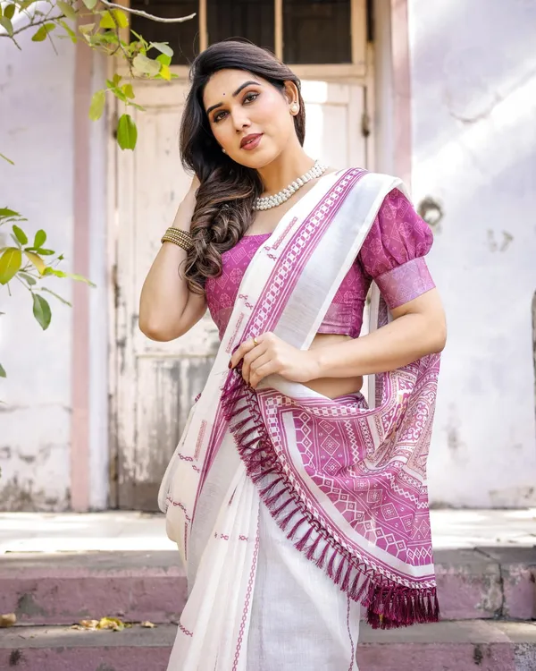 White_Linen_Cotton_Saree_with_Pink_Printed_Border_&_Blouse