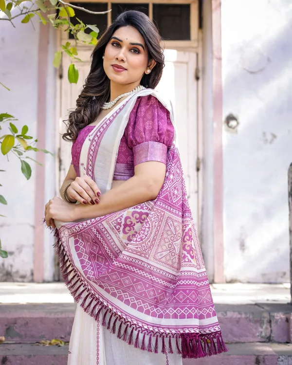 White_Linen_Cotton_Saree_with_Pink_Printed_Border_&_Blouse