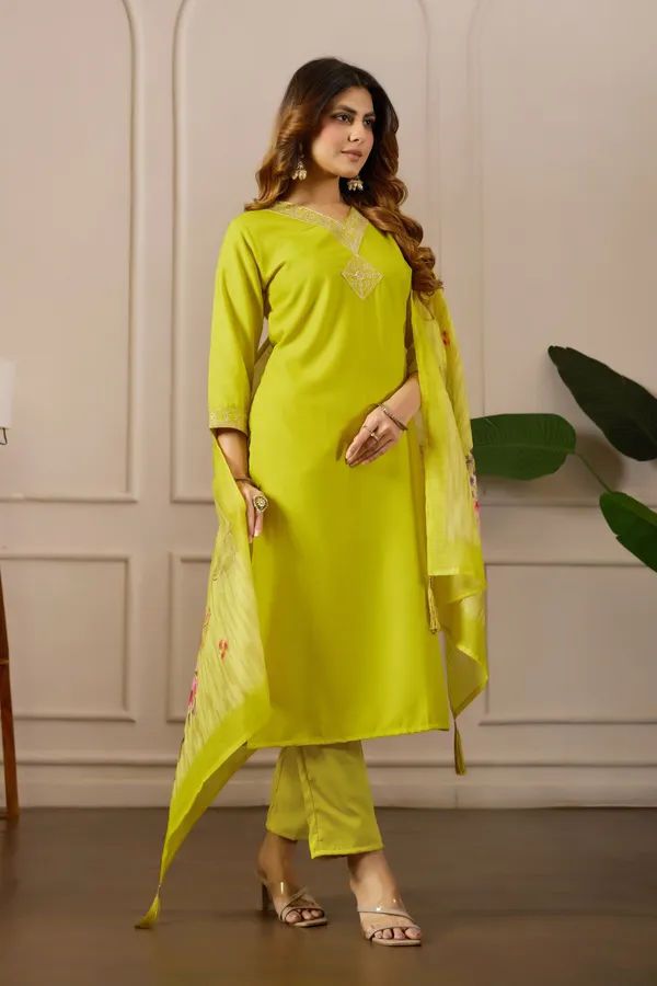 Green_Cotton_Straight_Embroidered_Kurti_Pyjama_Set_With_Dupatta_For_Women
