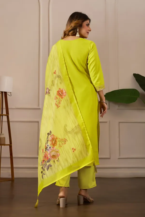 Green_Cotton_Straight_Embroidered_Kurti_Pyjama_Set_With_Dupatta_For_Women