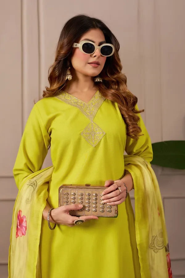 Green_Cotton_Straight_Embroidered_Kurti_Pyjama_Set_With_Dupatta_For_Women