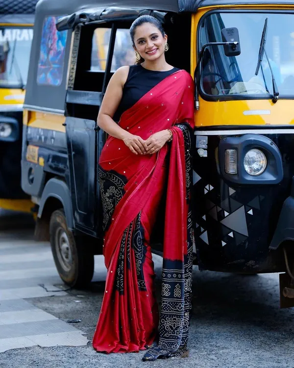 Ruby_Red_Modal_Silk_Folk_Art_Printed_Saree_For_Women