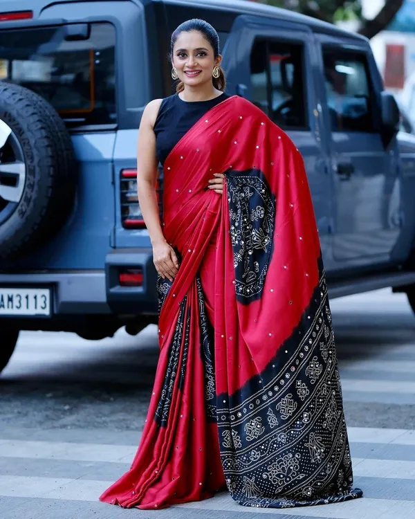 Ruby_Red_Modal_Silk_Folk_Art_Printed_Saree_For_Women