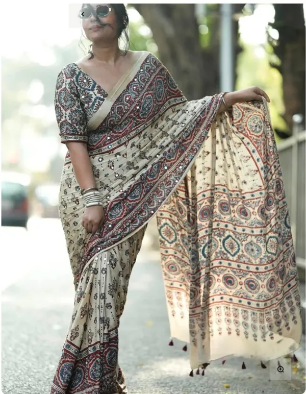 Ivory_Modal_Silk_Ajrakh_Printed_Saree_with_Floral_Motifs,_Heritage_Border_&_Tassel_Detailing_