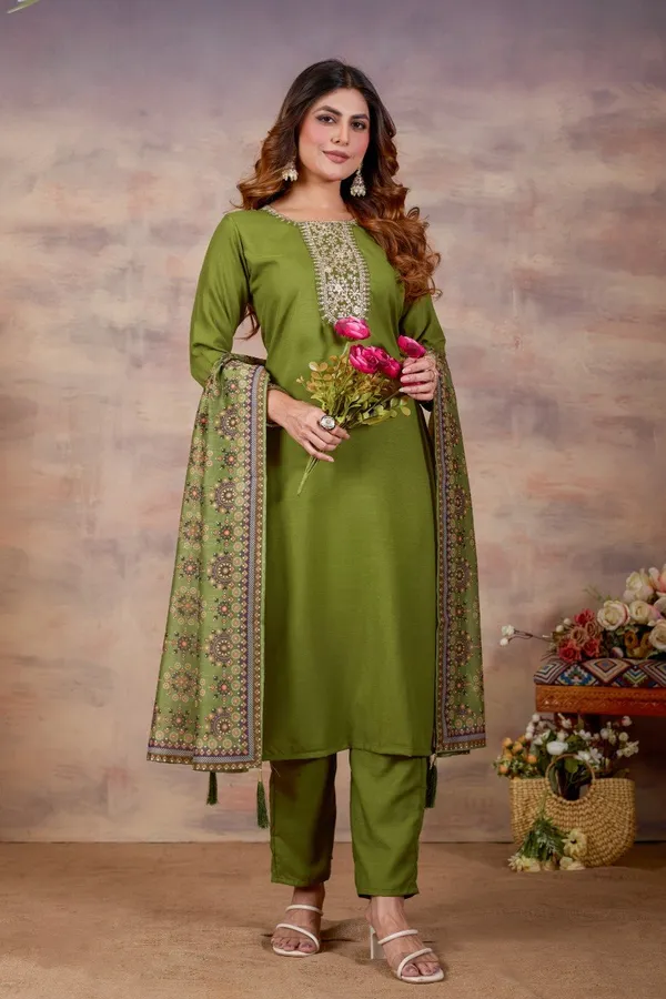 Women_Ethnic_Embroidered_Thread_Work_Kurta_with_Trousers_&_Dupatta