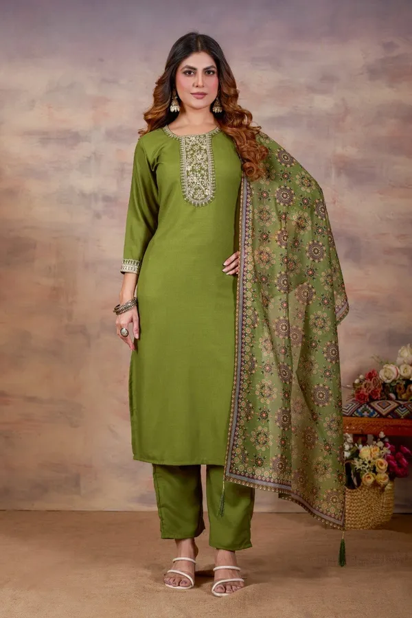 Women_Ethnic_Embroidered_Thread_Work_Kurta_with_Trousers_&_Dupatta