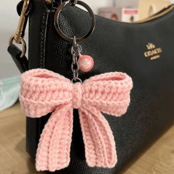 Cute_Pink_Bow_Keychain_-_Soft_Knitted_Bag_Charm_with_Metal_Ring_and_Bead