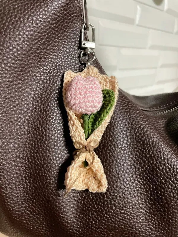 Handmade_Crochet_Tulip_Flower_Keychain_Bag_Charm