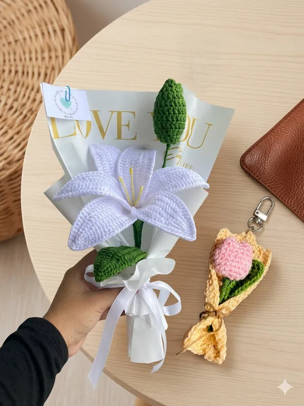 Handmade_Crochet_Tulip_Flower_Keychain_Bag_Charm_And_Handcrafted_Crochet_Lily_Flower_Bouquet_with_Customized_Card_Pack_Of_2