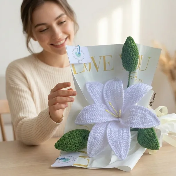 Handcrafted_Crochet_Lily_Flower_Bouquet_with_Customized_Card_(add_in_desp)