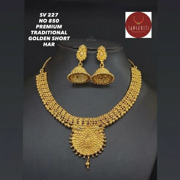 Gold_Micro_Polish_Deity_Motif_Short_Haar_Necklace_Set_For_Women