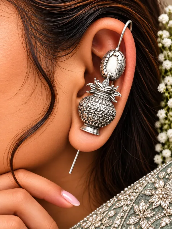 Navratri_Special-BEAUTIFUL_LIGHT_WEIGHT_SILVERLOOKLIKE_LIGHT_WEIGHT_EARCUFF