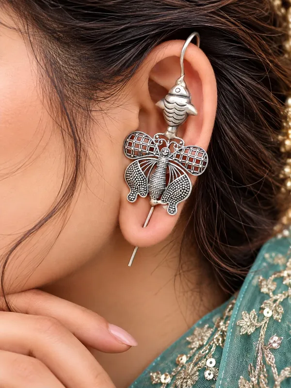 Navratri_Special-BEAUTIFUL_LIGHT_WEIGHT_SILVERLOOKLIKE_LIGHT_WEIGHT_EARCUFF