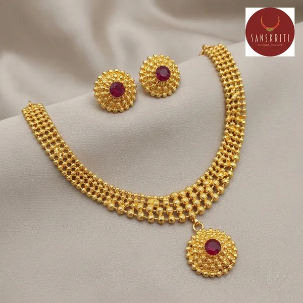 Gold_Micro_Polish_Ruby_Stone_Short_Haar_Necklace_Set_For_Women