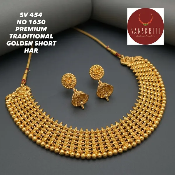 Gold_Micro_Polish_Traditional_Short_Har_Necklace_Set_With_Jhumkas_For_Women