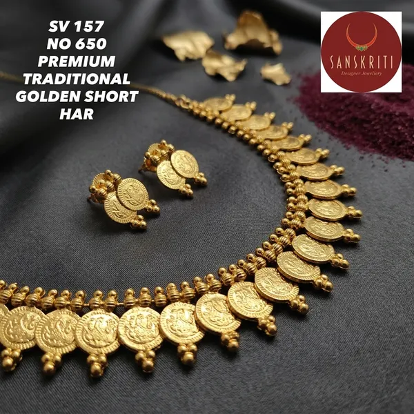 Gold_Micro_Polish_Coin_Motif_Short_Haar_Necklace_Set_For_Women