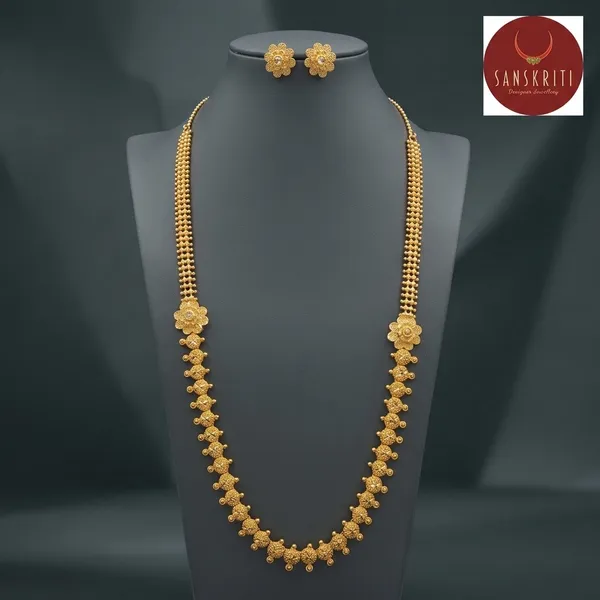 Gold_Micro_Polish_Floral_Traditional_Long_Haar_Necklace_Set_For_Women