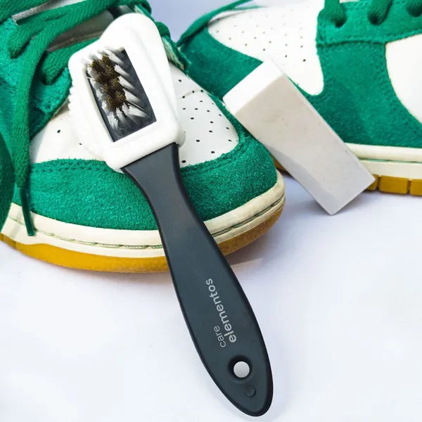 Care_Elementos_The_Suede_Restore_Kit_For_Suede_And_Nubuck_Shoe_Care_Kit