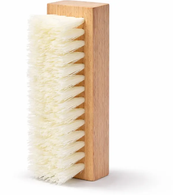 Care_Elementos_Tough_Cleaning_Hard_Bristle_Brush