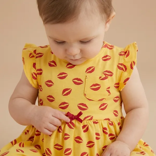 Red_Lips_Print_Yellow_Dress