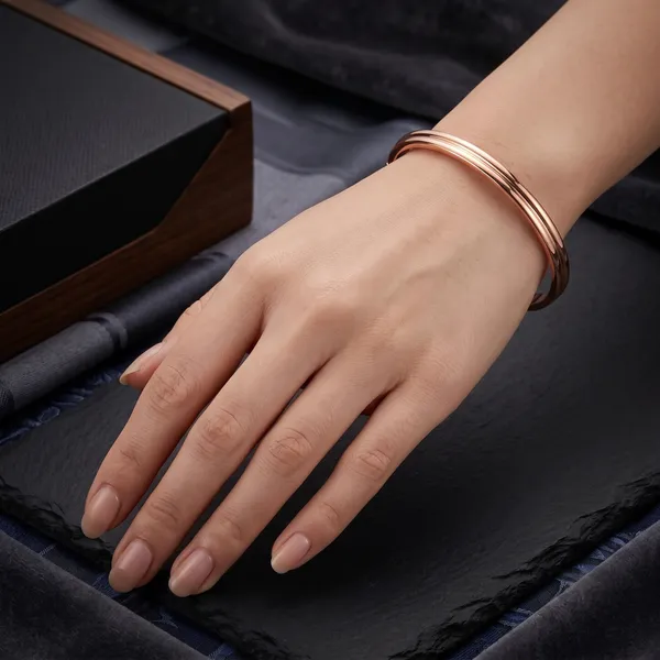 Elegant_Triple-Groove_Hinged_Kada_Bracelet