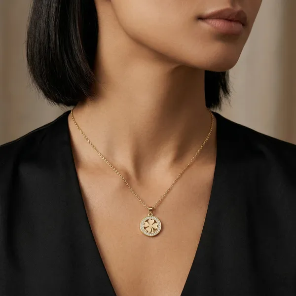 Gold_Anti_Tarnish_Four_Leaf_Clover_Pendant_Necklace_For_Women