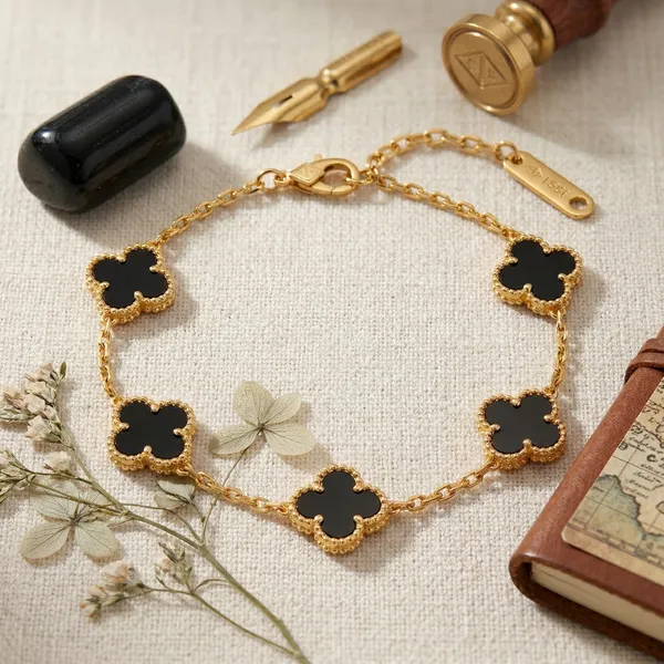 Clover_Gold_Bracelet_Adjustable_-_Black