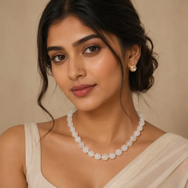 Onyx_Milky_White_Beads_Necklace_With_Golden_Earrings