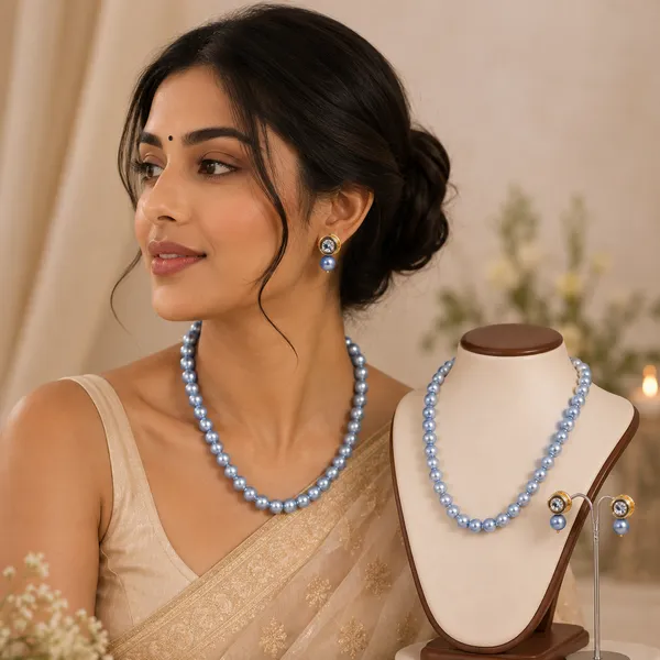 Blue_Pearl_With_Golden_Earrings